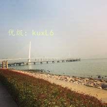 ½
